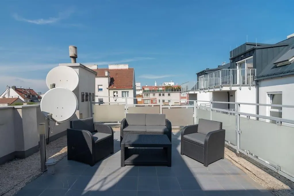 Grosse Terrasse, Klimaanlage Und U-Bahn Naehe Apartment Vienna