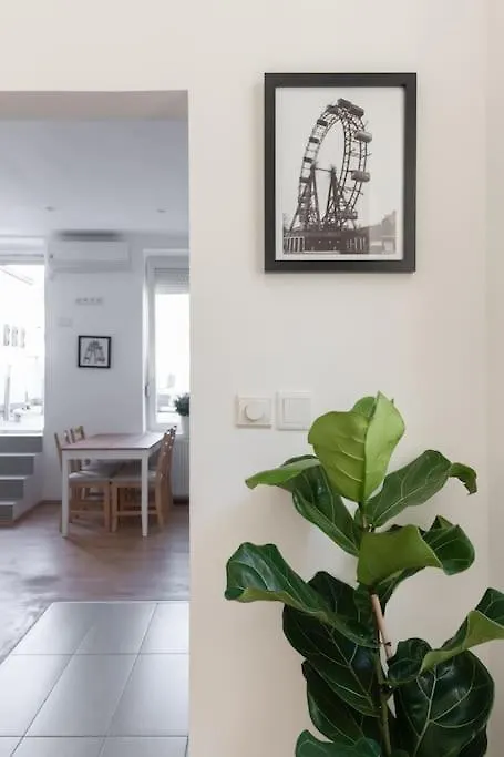 Grosse Terrasse, Klimaanlage Und U-Bahn Naehe Apartment Vienna Austria