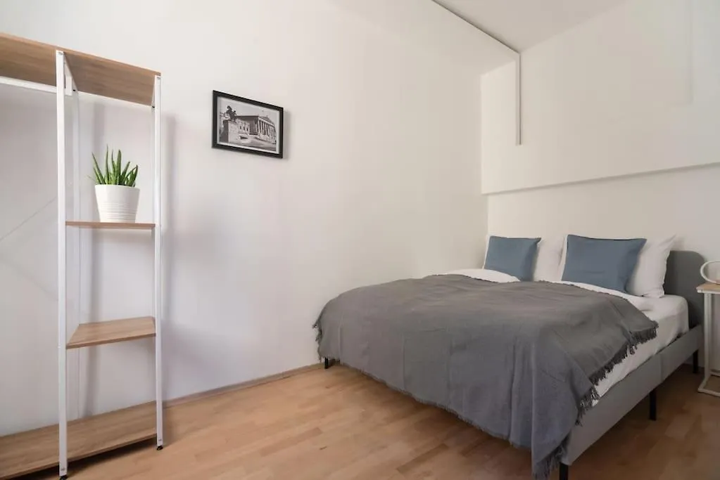Grosse Terrasse, Klimaanlage Und U-Bahn Naehe Apartment Vienna